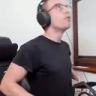 pagoDance2 emote