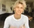 mgkLove emote