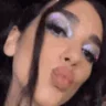 duaKiss emote