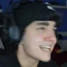 SCHIZOIER emote