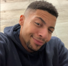 Lightskinstare emote