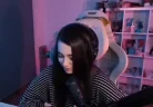 yuuechkaShy emote