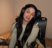 raeChatting emote