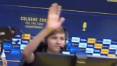 monesyWave emote