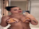 Valya emote