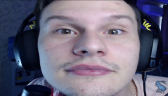 MaxiDear emote