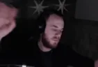 iddWideVibe emote