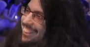 qtpKNEE emote