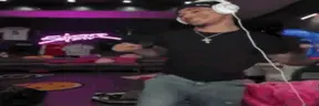 maxVibe4 emote
