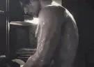 SweatyLeon emote